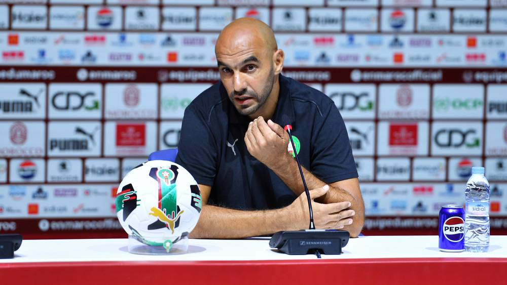زلزال في “عرين الأسود”.. الركراكي يلمح لمغادرة المنتخب قبل مونديال 2026