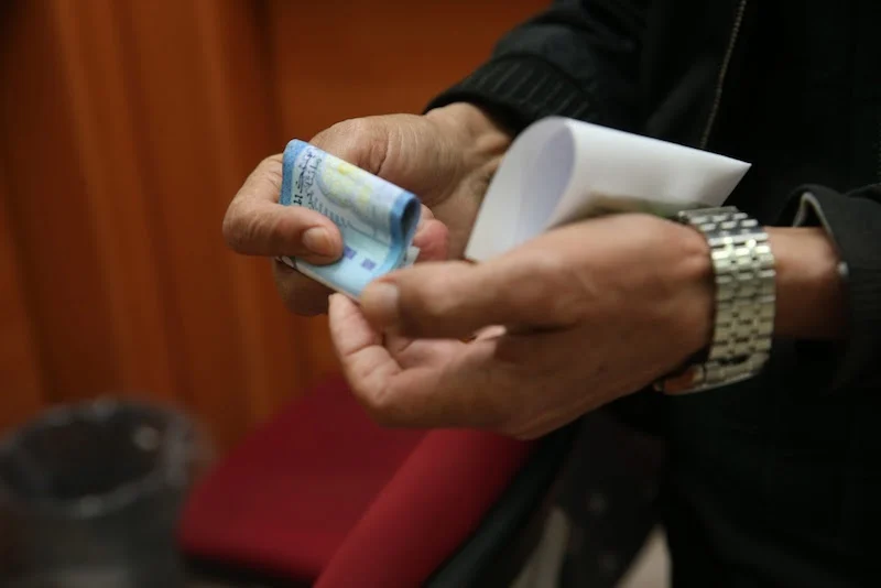 تحرك أمني لمطاردة “نصابي الإحسان” على منصات التواصل