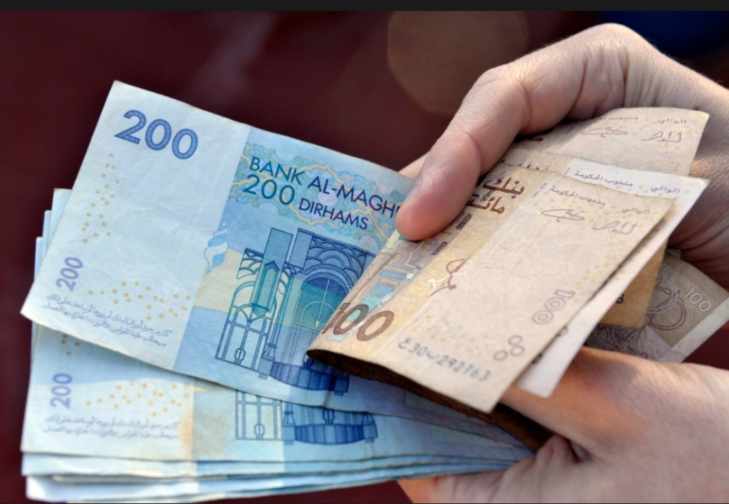 تفاصيل زيادة 1000 درهم في أجور موظفي التعليم العالي بالمغرب
