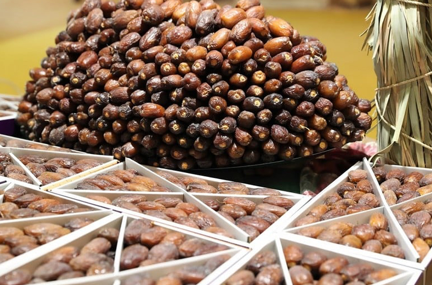 تمور الرشيدية.. وفرة في المحصول واستقرار في الأسعار مع اقتراب رمضان