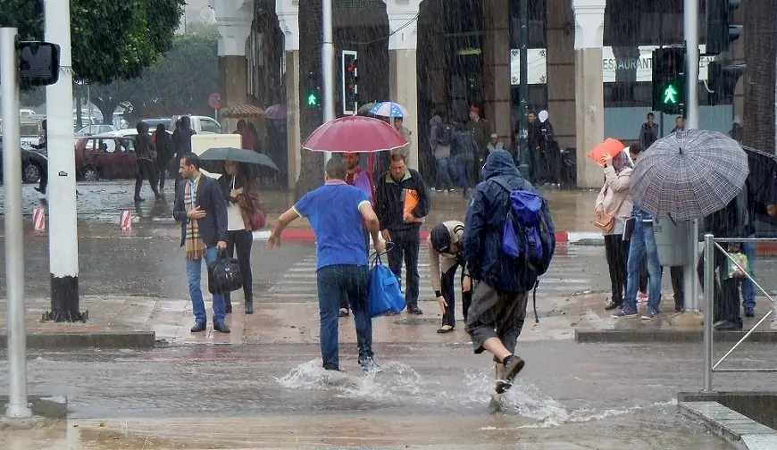منخفض أطلسي يضرب المغرب.. أمطار رعدية وثلوج ورياح قوية مرتقبة حتى نهاية الأسبوع