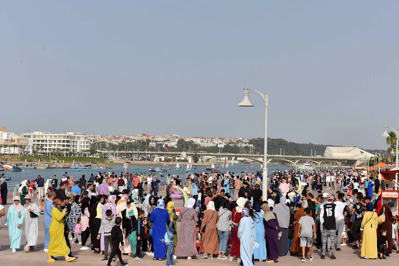 مؤشر السعادة يضع المغرب في المرتبة 112 عالميا