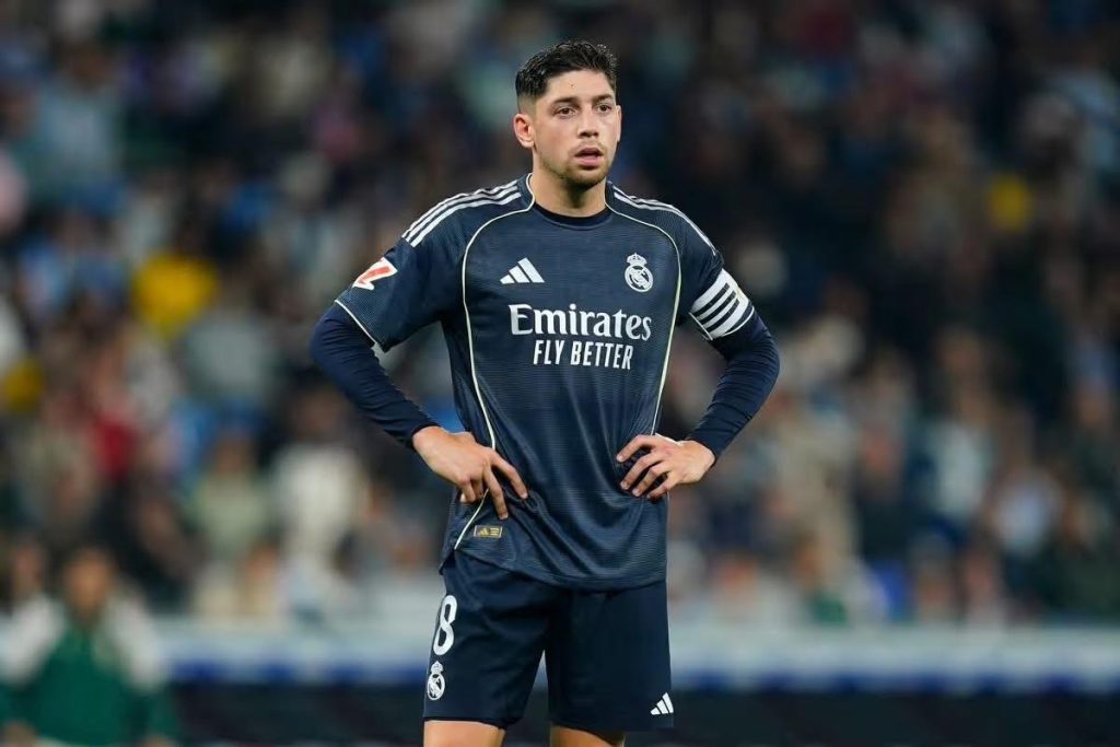 توتر مدريد يضع فالفيردي تحت أنظار باريس سان جيرمان
