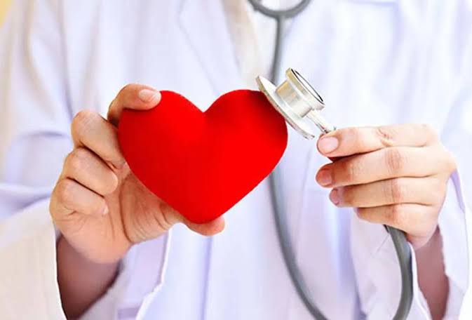خبير قلب يكشف استراتيجيات حيوية لحماية مرضى الضغط من مخاطر جسيمة