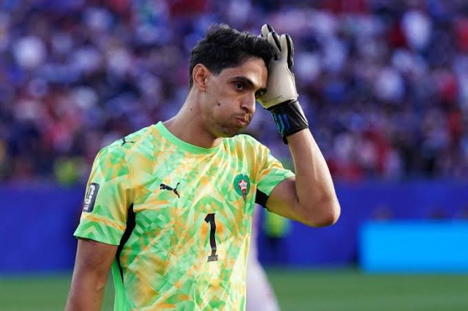 مصدر من داخل المنتخب يكشف وضعية بونو الصحية