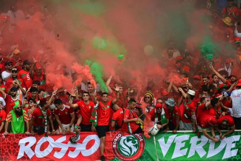“روسو ڤيردي” تطالب بالالتفاف حول المنتخب رغم غياب المشجعين