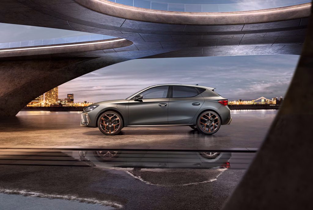 Cupra Leon الجديدة.. مظهر هجومي وأداء يجمع بين المتعة والاقتصاد