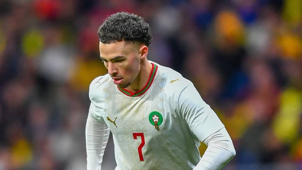 الطالبي يحقق رقما قياسيا بقميص “أسود الأطلس”