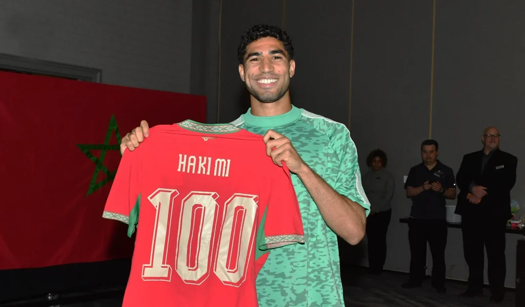 أشرف حكيمي: بلوغ 100 مباراة مع المنتخب محطة أعتز بها