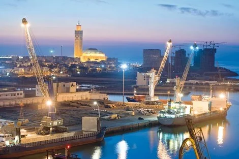 ميناء الدار البيضاء: زخم تجاري متصاعد ودور محوري في تأمين السوق الوطنية