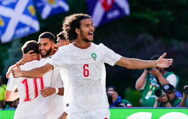 الشياطين الحمر يستهدفون ضم الموهبة المغربية أيوب بوعدي
