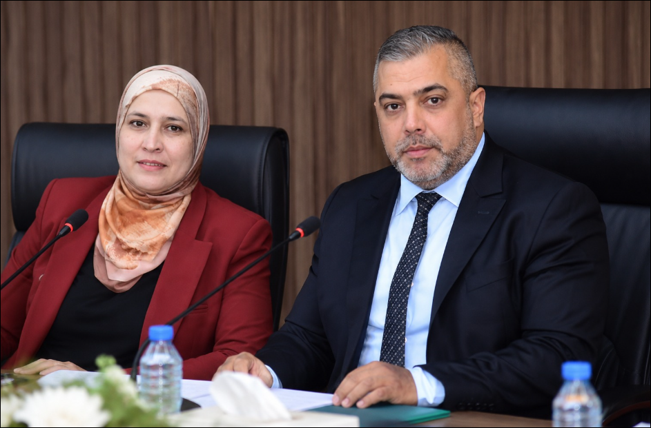 عثمان ومنال بادل يدافعان عن انضمامهما للأصالة والمعاصرة