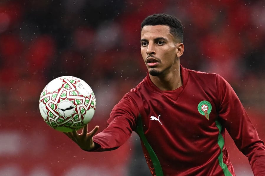 برشلونة يقترب من حسم صفقة أوناحي.. وبيع موهبة من “لا ماسيا” قد يمهد الطريق