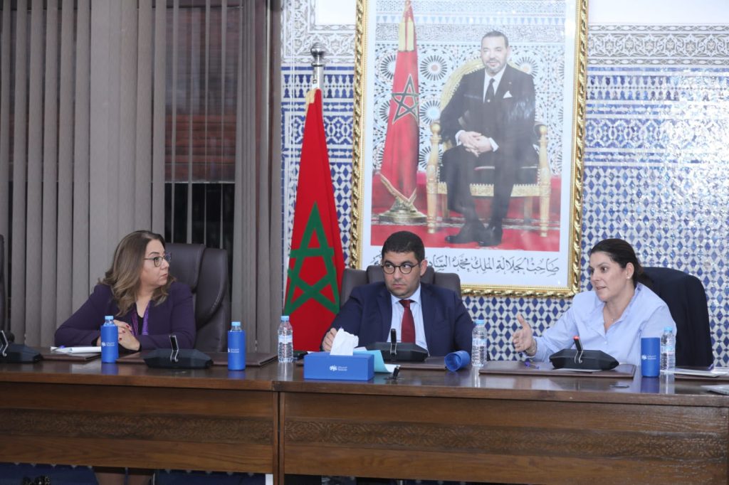 الأصالة والمعاصرة يرد على الأحرار: نفي الاتهامات ورفض «الدروس» في قواعد التنافس السياسي