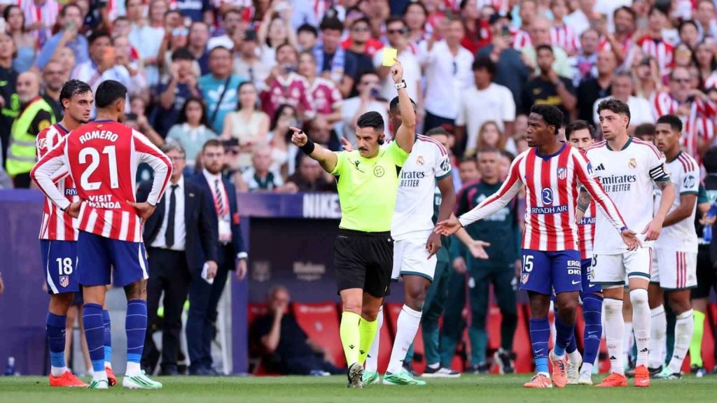 ريال مدريد يواجه أزمة أداء وتعثر جماعي بعد الهزيمة في الديربي