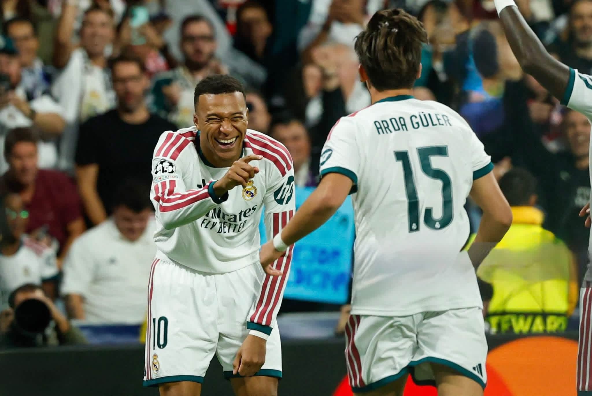 ريال مدريد يحسم مواجهته أمام لايبزيغ برباعية في دوري الأبطال