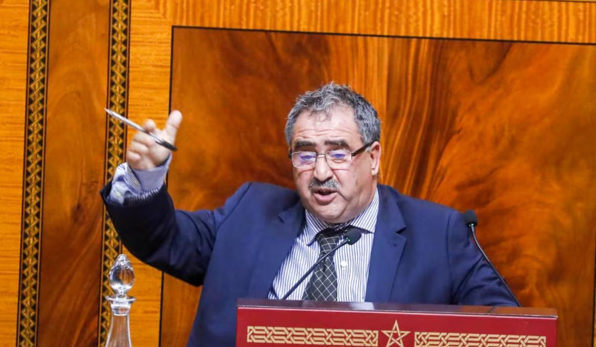 عزيز اللبار الأصالة والمعاصرة