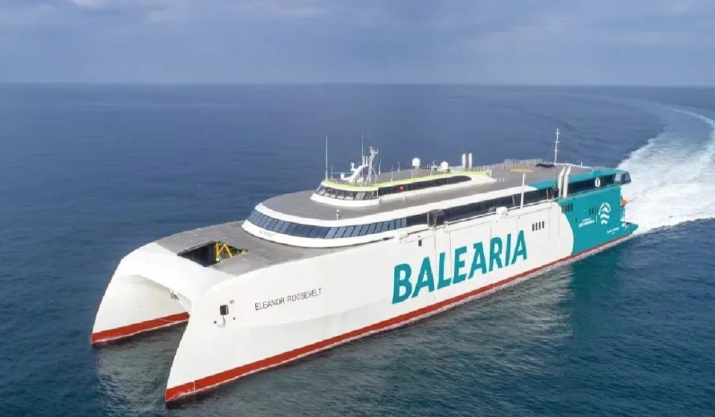 العبارة الكهربائية الأولى بين طنجة وطريفة تنطلق صيف 2027