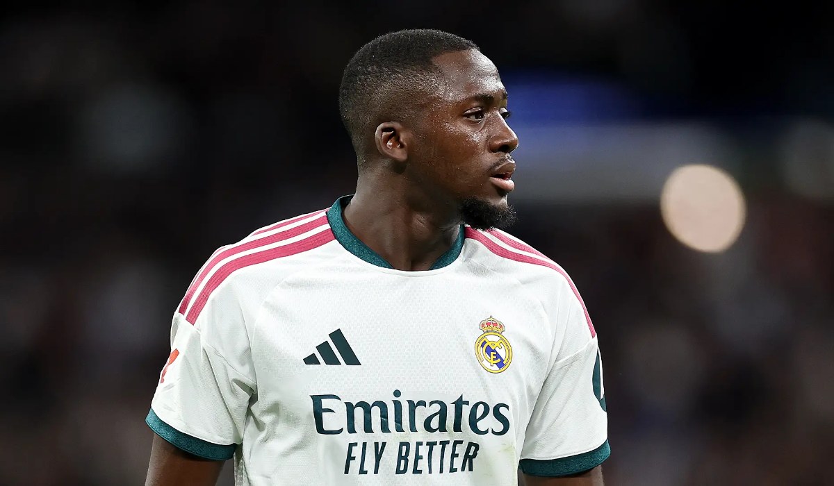 إبراهيما كوناتي بقميص ريال مدريد