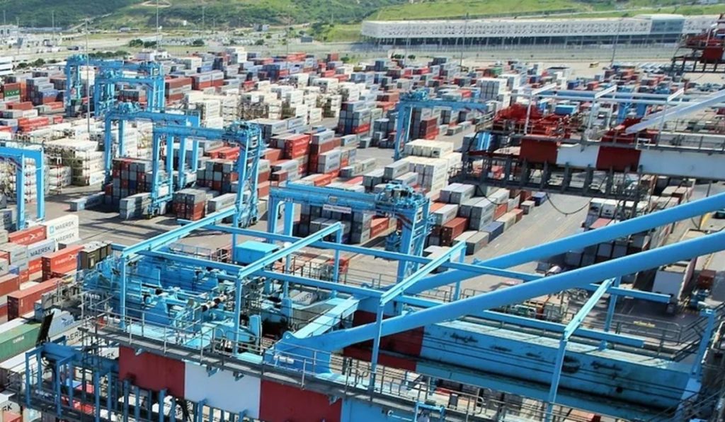 التسبيق الضريبي على الواردات بنسبة 5% يثير جدلا لدى المستوردين